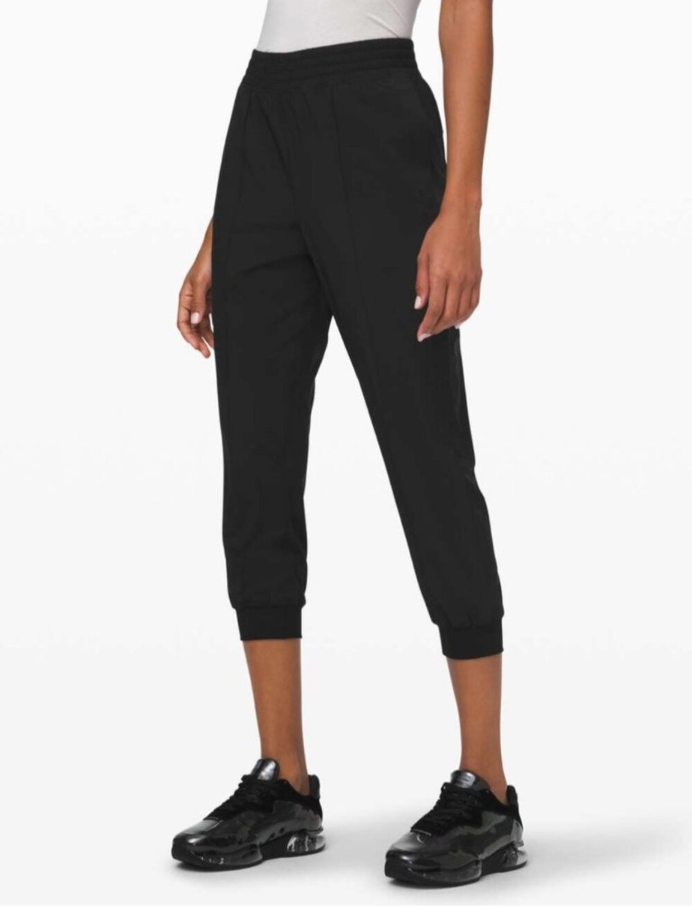 Lululemon Wanderer Cropped JoggerBlack High Rise Pants size 2 activewear gym